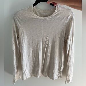 Everlane heathered Cream Long Sleeve Top.